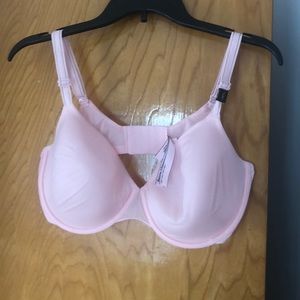 Victoria Secret lightly lined perfect coverage38DD